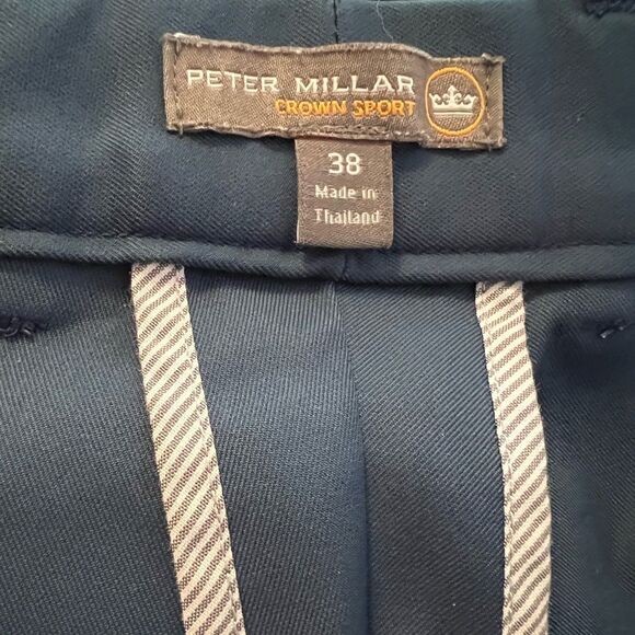 Peter Millar Blue Flat Front Shorts for Casual Elegance - Picture 2 of 3